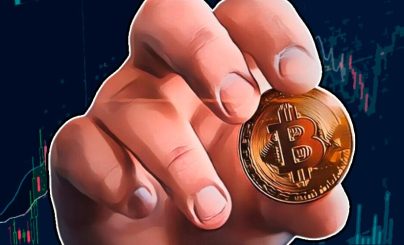 Корреляция Bitcoin с акциями США достигла многолетнего минимума